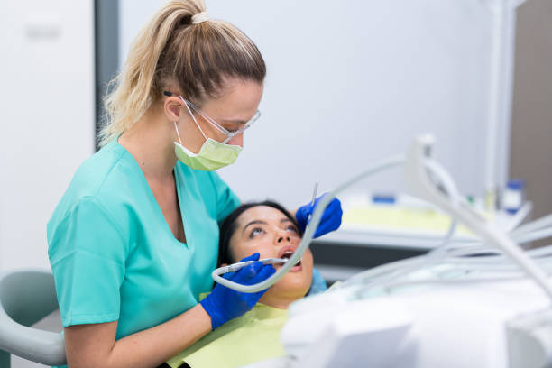 Best Emergency Dental Care for Broken or Chipped Teeth in Burr Ridge, IL